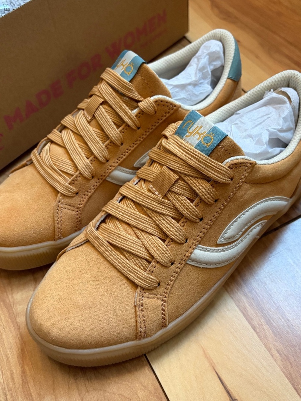 Women's Ryka Sneakers - Size US6